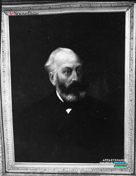 002 - Portrait