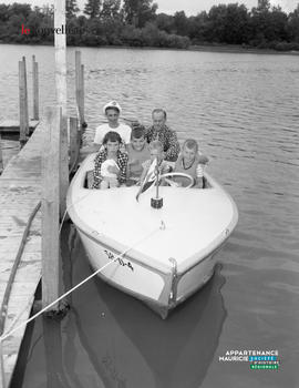 001 - Les Rousseau en yacht