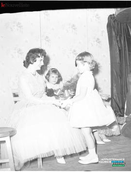 001 - Couronnement de Mlle Shawinigan-Sud
