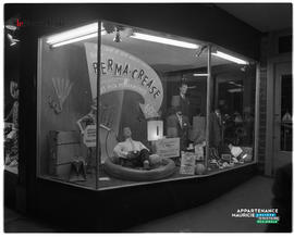 001 - Vitrine PERMA CREASE