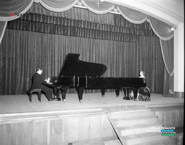 001 - Concert