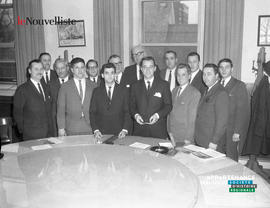 001 - Groupe