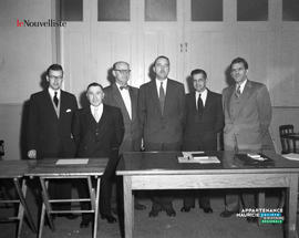 001 - Groupe d'hommes
