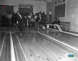 001 - Bowling