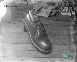 003 - Chaussure en cuir