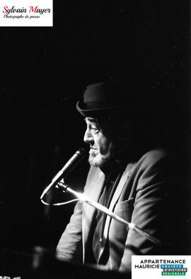 Raymond Lévesque
