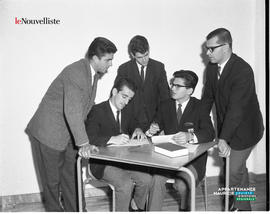 001 - Groupe d'étudiants