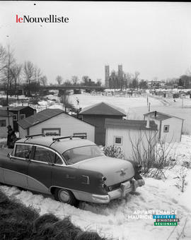 007 - Voiture riveraine