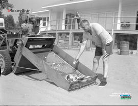 001 - Machine pour nettoyer la plage