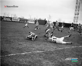 002 - Football