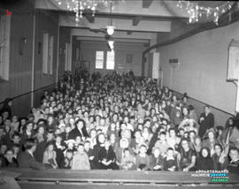 001 - Foule de personnes