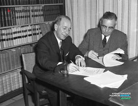 004 - Signature de contrat
