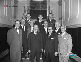 016 - Groupe d'hommes