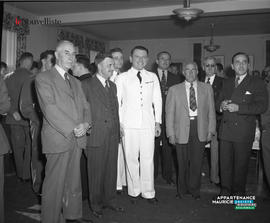 009 - Groupe d'hommes
