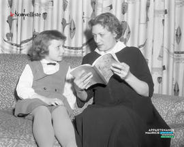 002 - Femme et fille