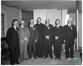 003 - Groupe d'hommes