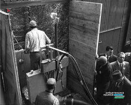 001 - Machine à décharger les copeaux de bois
