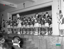 001 - Majorettes