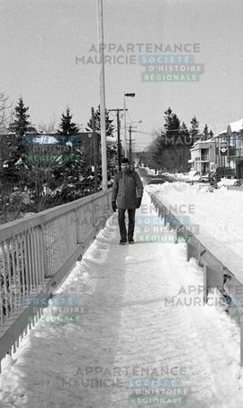 Homme sur le pont