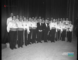005 - Groupe d'hommes