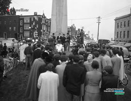 002 - Foule à Trois-Rivières