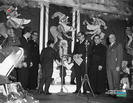 003 - Remise de cadeaux aux orphelins et orphelines