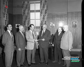 002 - Cinq hommes