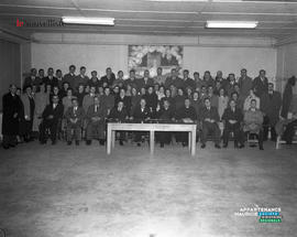 001 - Groupe d'hommes