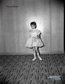 001 - Petite fille mannequin