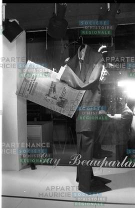 Mannequin dans une vitrine