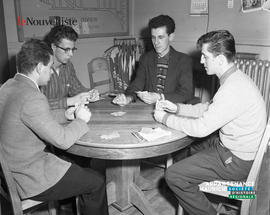 001 - Partie de cartes