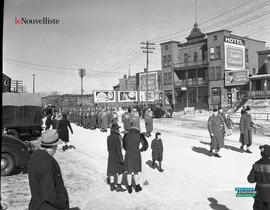 005 - Parade militaire