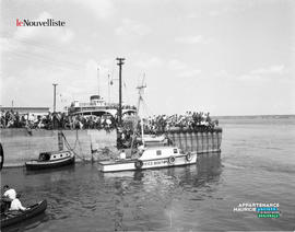009 - Radeau