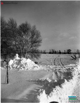 004 - Paysage enneigé