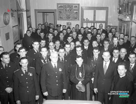 001 - Mgr Pelletier et policiers