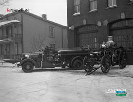 001 - Camions de pompiers anciens
