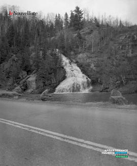 001 - Chutes