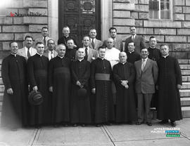 002 - Groupe d'hommes