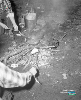 004 - Feu de camp
