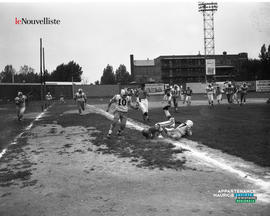 002 - Football
