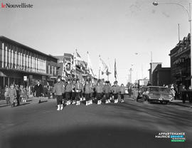 003 - Parade