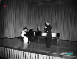 001 - Concert