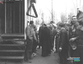 010 - Visite des chantiers par Mgr Pelletier