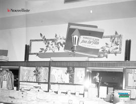 009 - Commerce décoré pour Noël