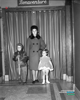 002 - Femme et enfants