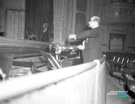 004 - Opéra chef d'orchestre