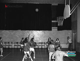 005 - Basketball