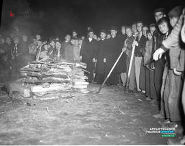 001 - Feu de camp