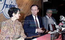 Jean Chrétien avec sa femme et Claude Lacoursière