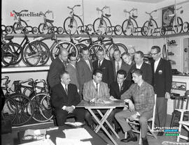 001 - Réunion de l'association des cyclistes